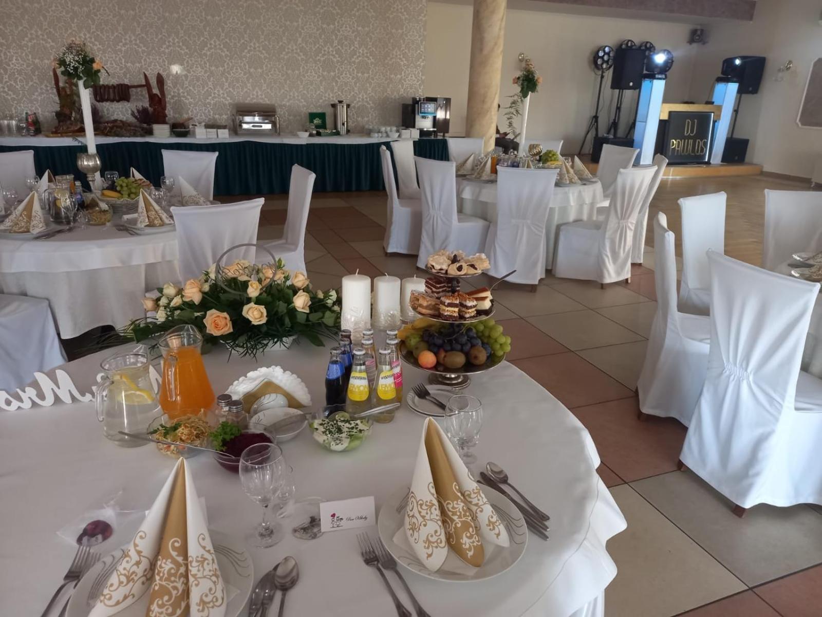 Hotel Magnat Glogow Malopolski Bagian luar foto